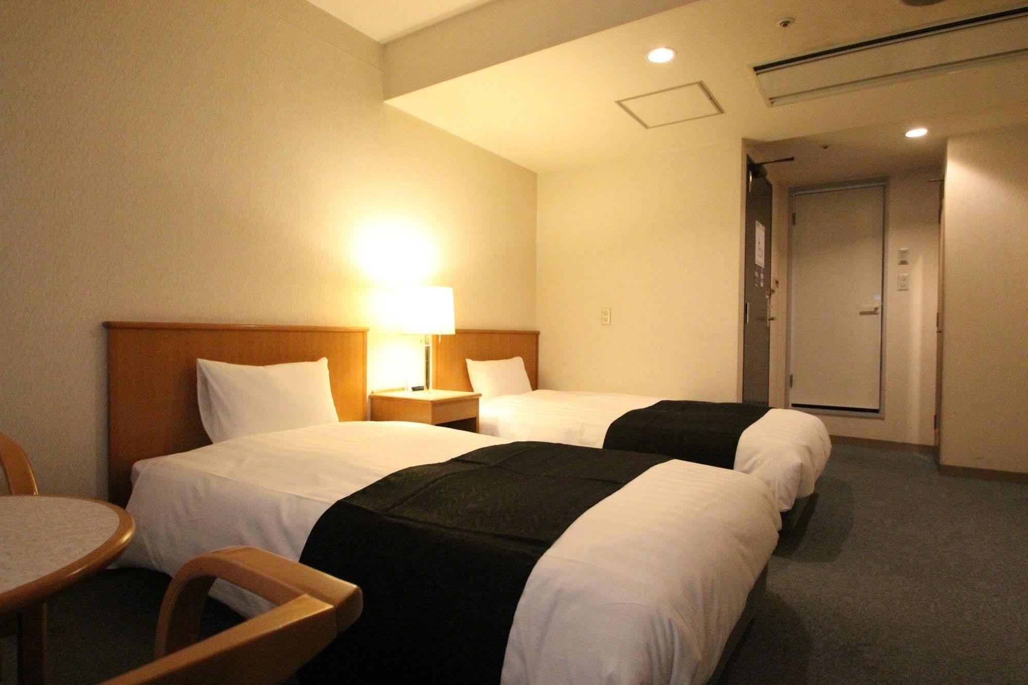 APA Hotel Yokohama Tsurumi Bagian luar foto